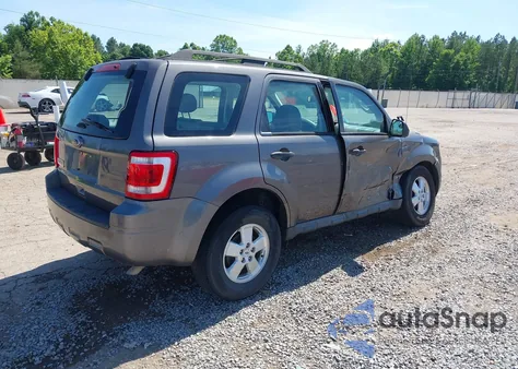 2012 Ford Escape Xls z USA, uszkodzony, nr VIN 1FMCU0C70CKC27722